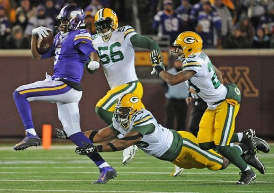 The Packers defense swarms Vikings QB Teddy Bridgewater