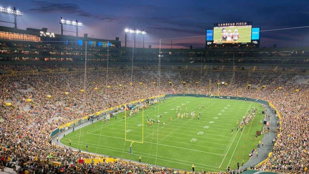 packers family night