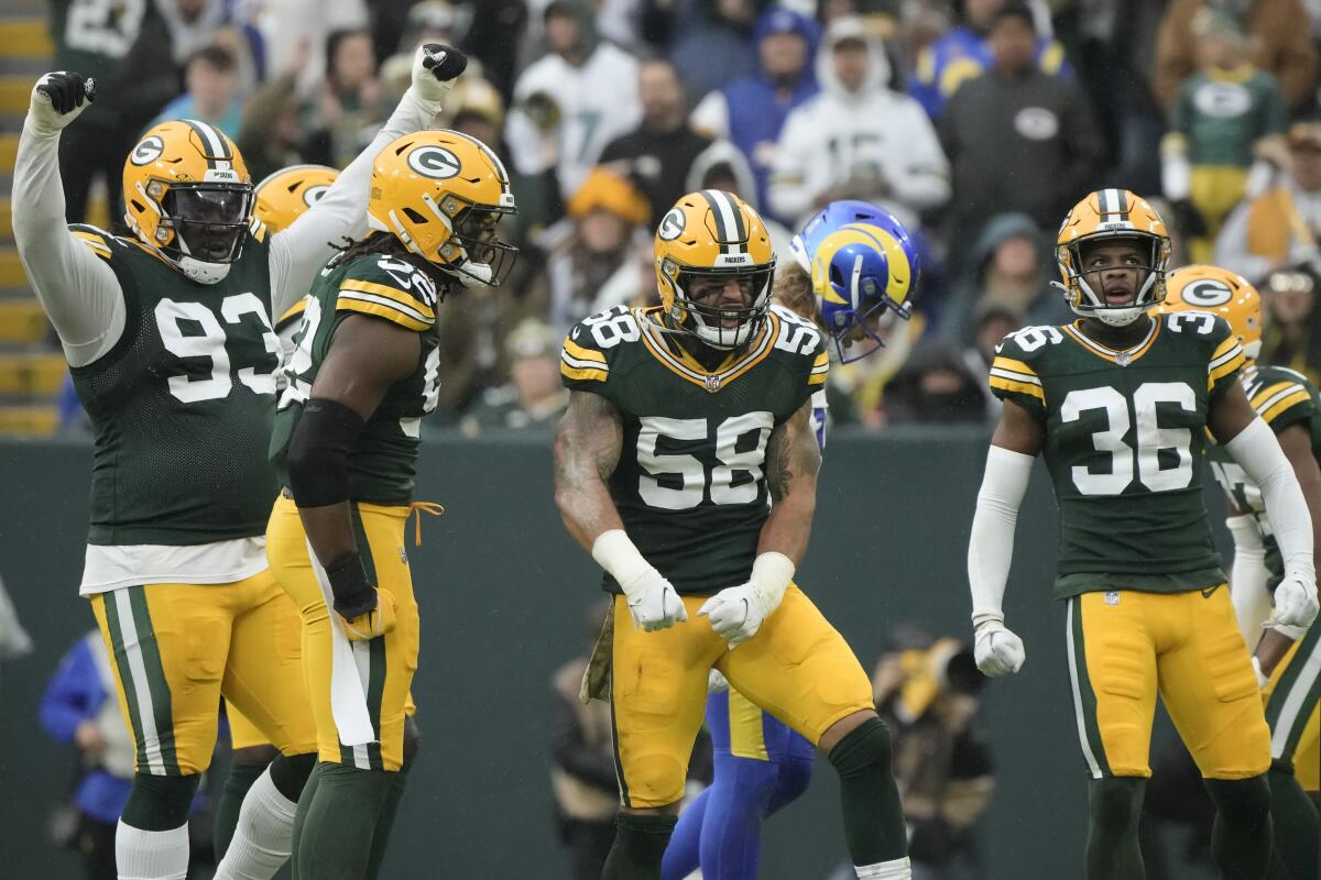 Packers defense has strong showing vs Rams in win