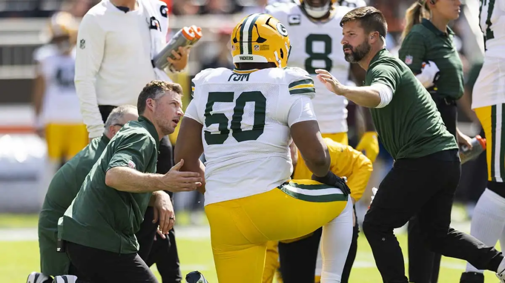 Packers Zach Tom injured