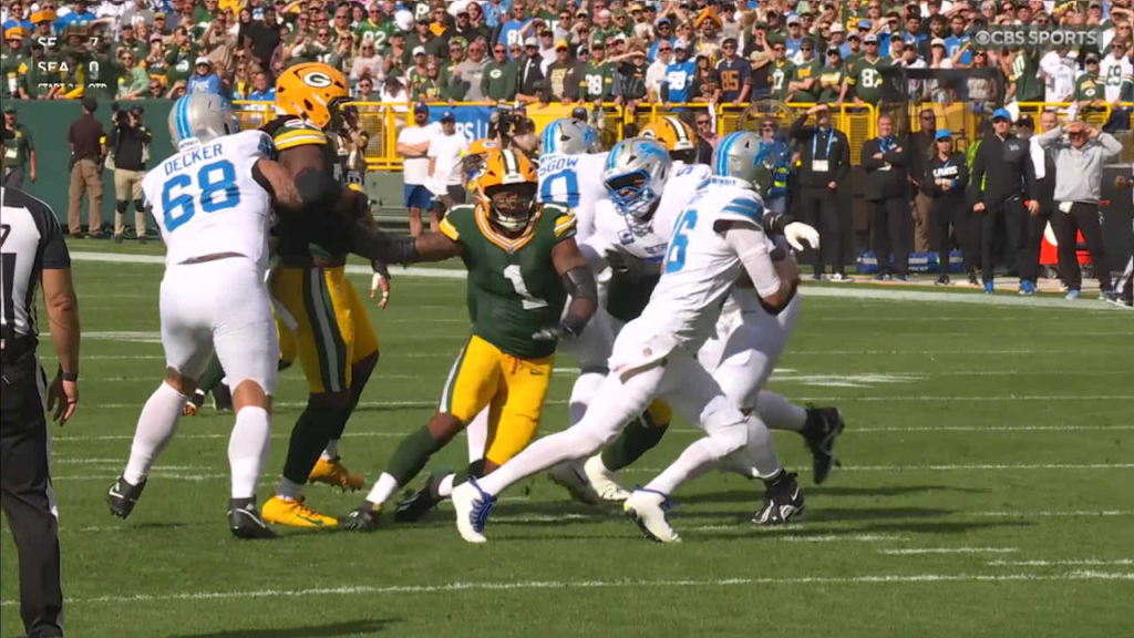 Green Bay Packers Micah Parsons rushing Jared Goff