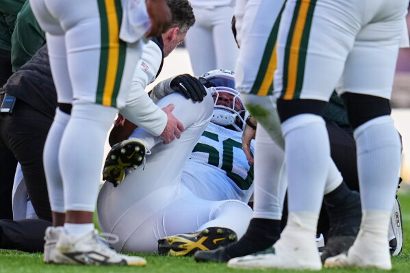 Packers OT Zach Tom injured
