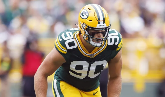 Packers LB Lukas Van Ness