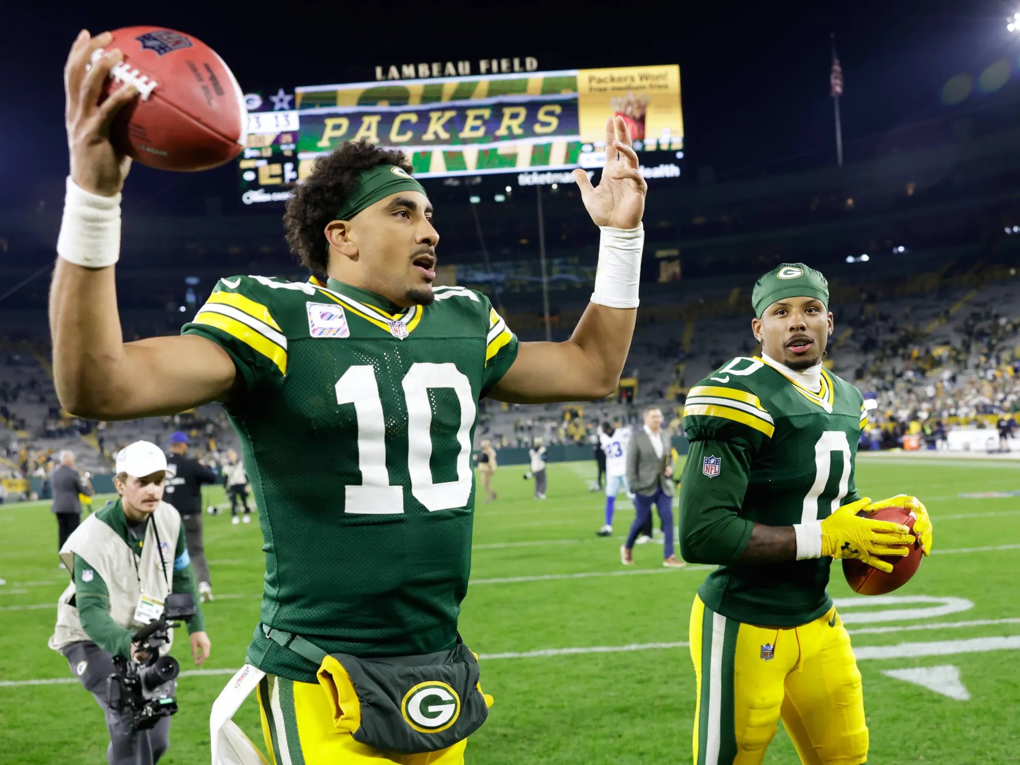 Cowboys Corralled: Packers Win in Primetime